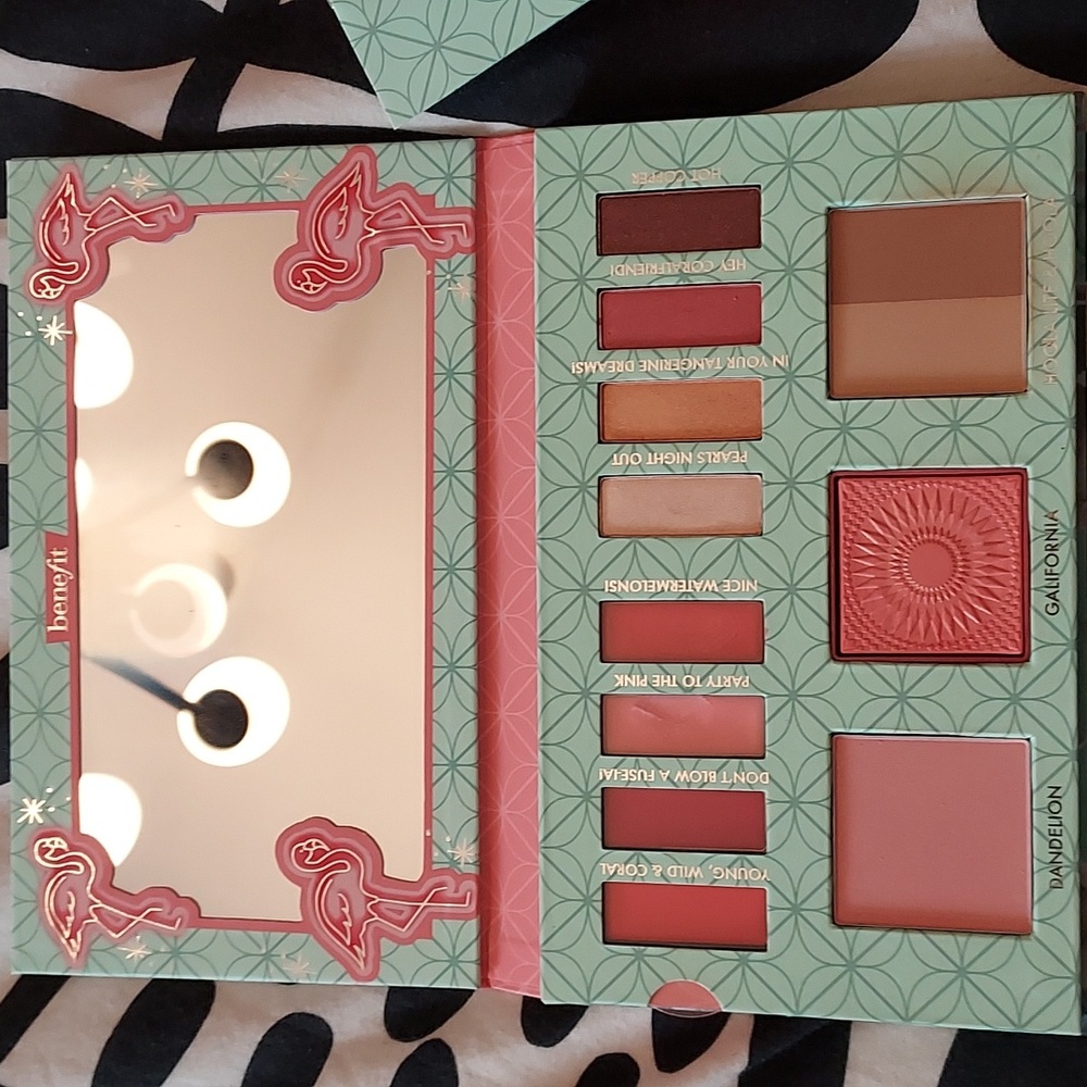 Benefit party like a flockstar palette